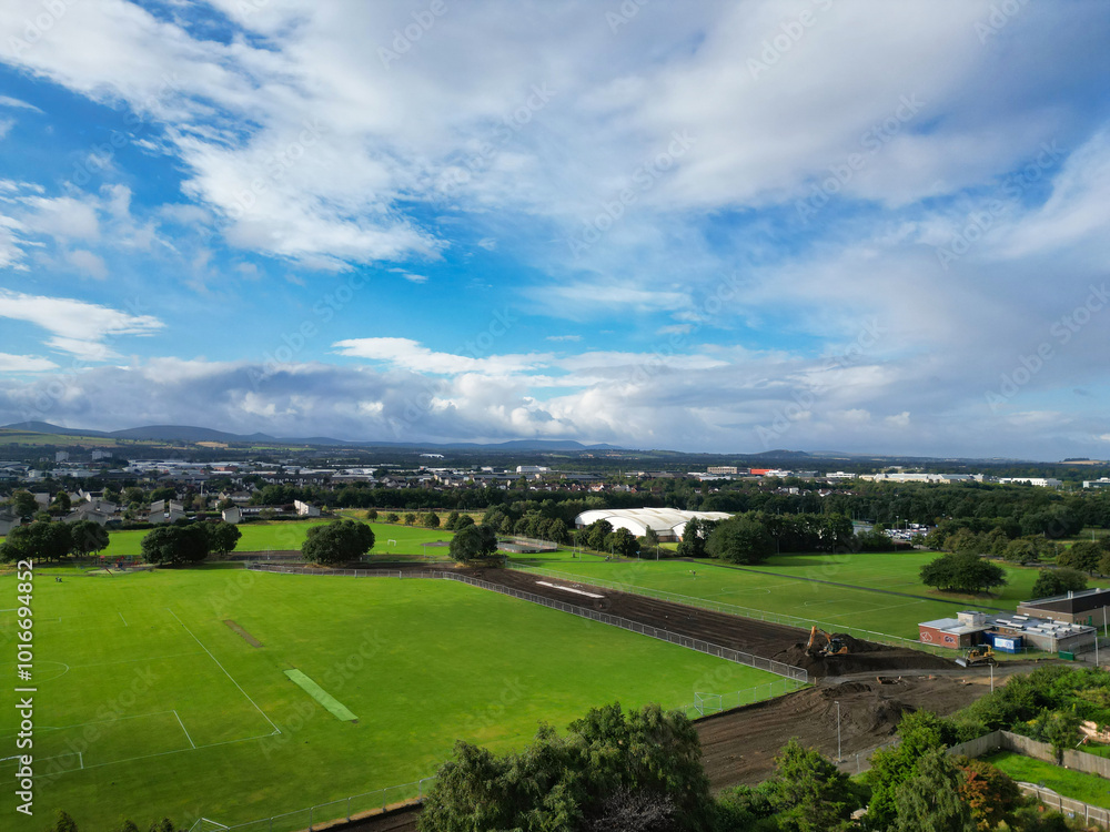 High Angle View of Central Edinburgh City of Scotland United Kingdom During Partly Cloudy Day of August 29th, 2024 High Angle View of Central Edinburgh City of Scotland United Kingdom During Partly Cloudy Day of August 29th, 2024