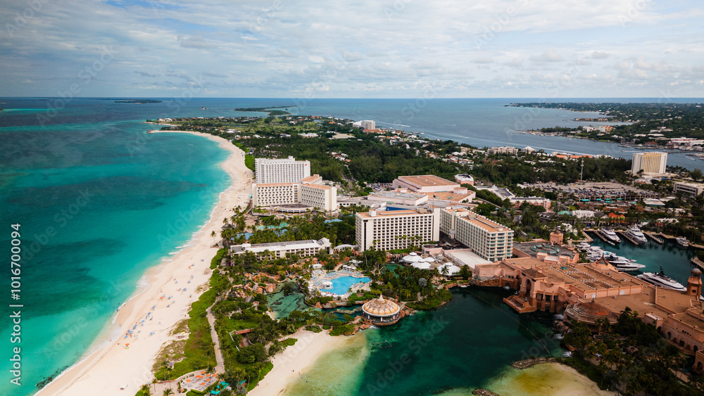 Fototapeta premium Drone of Beautiful Bahamas Perfect Day