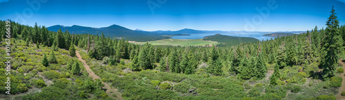 Cuadro en lienzo View of Klamath Lake from Eagle Ridge County Park, Oregon.