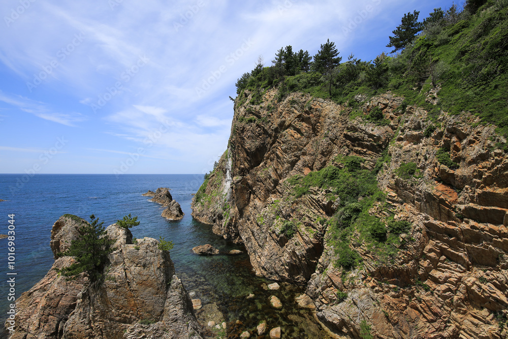 Fototapeta premium 鳥取県岩美町 千貫松島周辺の風景