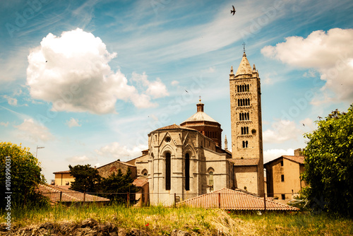 Принти на полотні The San Cerbone Duomo in the middle of the medieval Massa Marittima, Tuscany