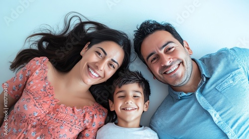 Obraz na płótnie LatAm family on floor, white background w salonie