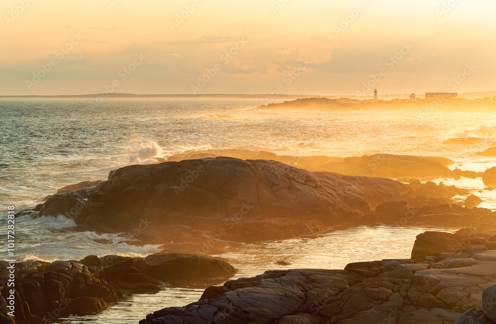 Φωτογραφία A view of the breathtaking Atlantic coast near Peggy's Cove at sunset