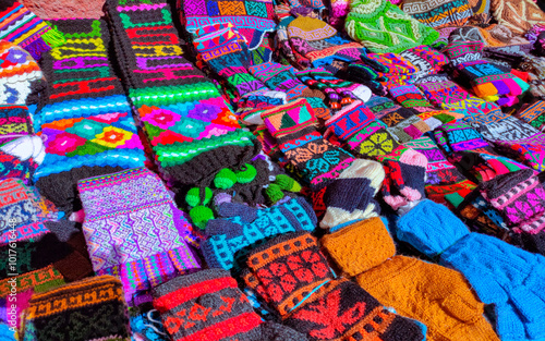 Gloves and handcrafted scarves woven with alpaca and vicuña wool