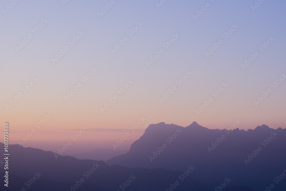 Obraz premium landscape and sky background concept, nature of north Thailand, fog-laden valleys.
