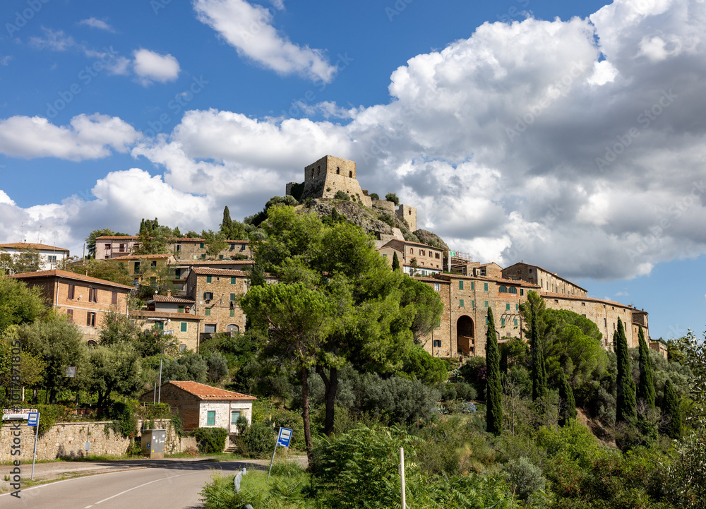 Fototapeta premium Montemassi a fortified village in the province of Grosseto. Tuscany. Italy