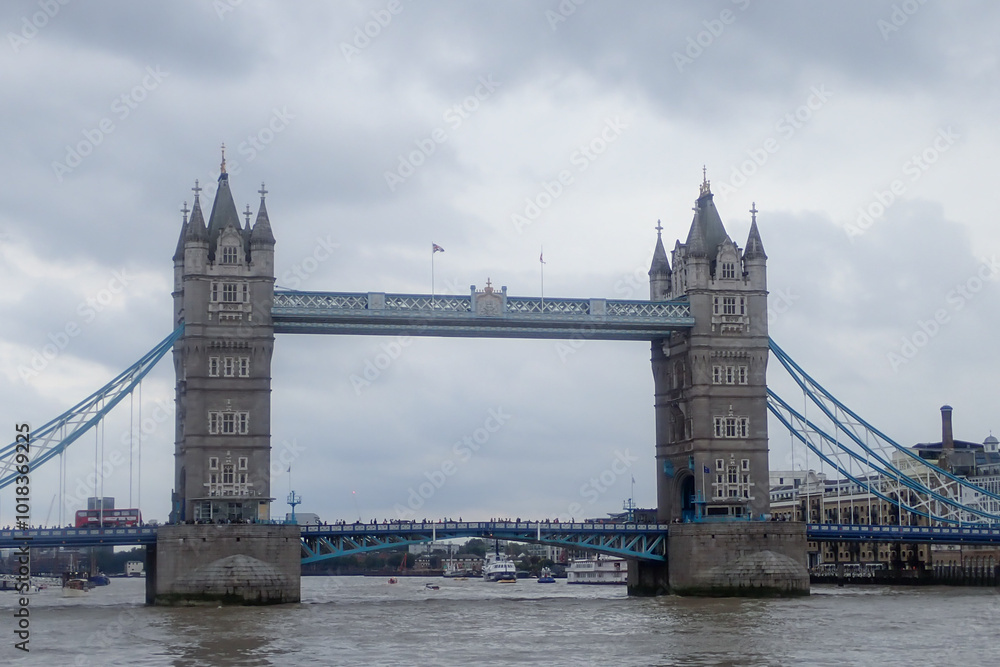 Fototapeta premium Tower Bridge, London, Great Britain