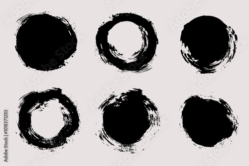 Round brush strokes vector. Set of circle text boxes. Grunge design elements. Painted round shapes with grain texture and round frames