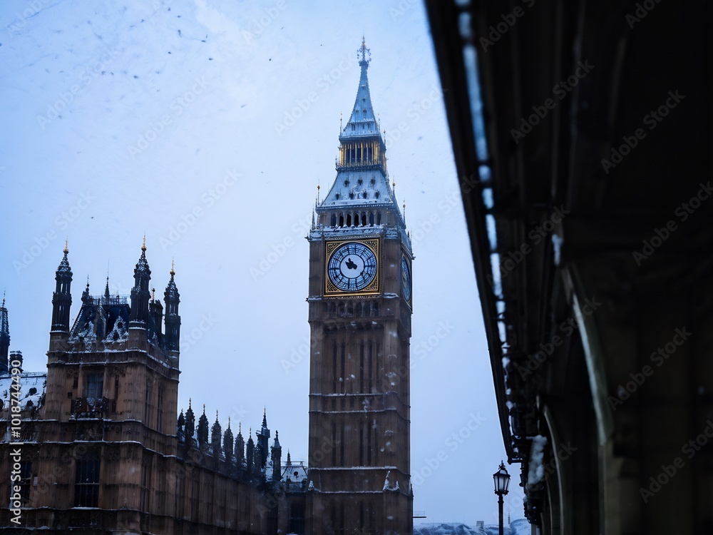 Obraz premium Big Ben Tower Covered in Snow