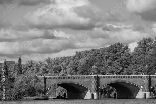 Spätsommertag an der Alster inHamburg photo