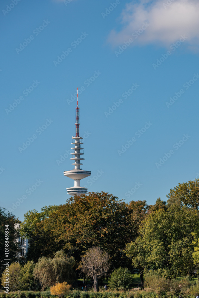 Fototapeta premium Die Hansestadt Hamburg an der Alster