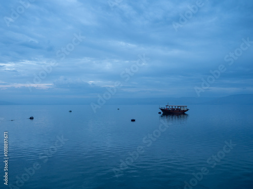 Cuadro en lienzo Tiberias/Israel - January 01 2020: Sunset at the Sea of Galilee at Tiberias