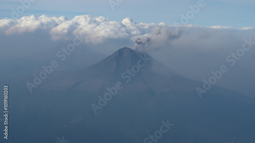 VOLCÁN POPOCATEPETL photo