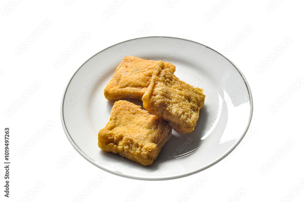 Tofu that has been fried until dry is ready to eat Tofu that has been fried until dry is ready to eat