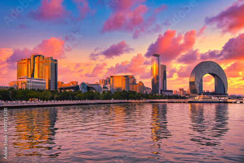 カスピ海の沿岸都市・バクーの美しい夕景