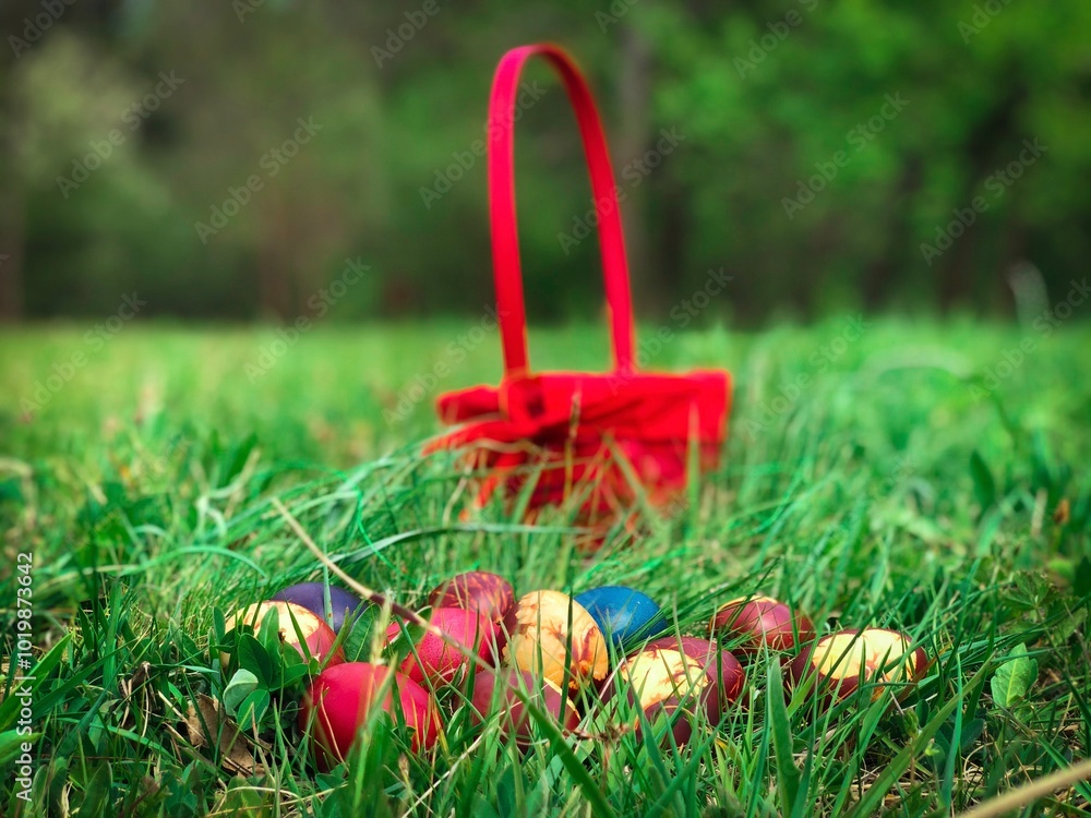 Fototapeta premium easter eggs in a basket