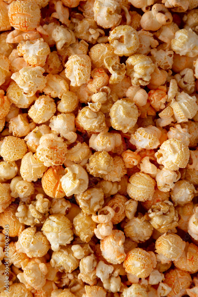 Homemade Crunchy Chicago-Style Popcorn with Caramel and Cheese Homemade Crunchy Chicago-Style Popcorn with Caramel and Cheese