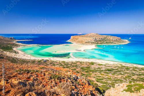 Obraz na płótnie Crete, Greece. Amazing landscape with Balos Lagoon beach and Gramvousa island, Aegean Sea beautiful summer holiday. w salonie