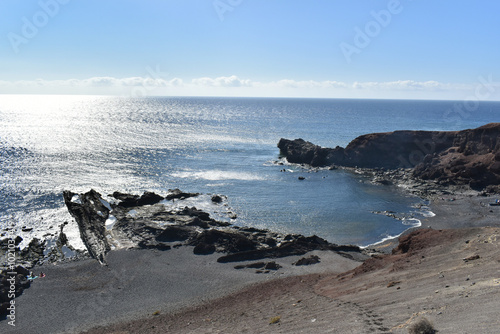 Küste und Strand bei El Golfo auf Lanzarote photo