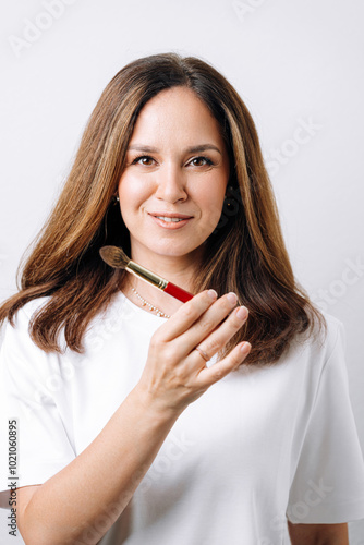 Obraz na płótnie portrait of makeup artist on white background w salonie