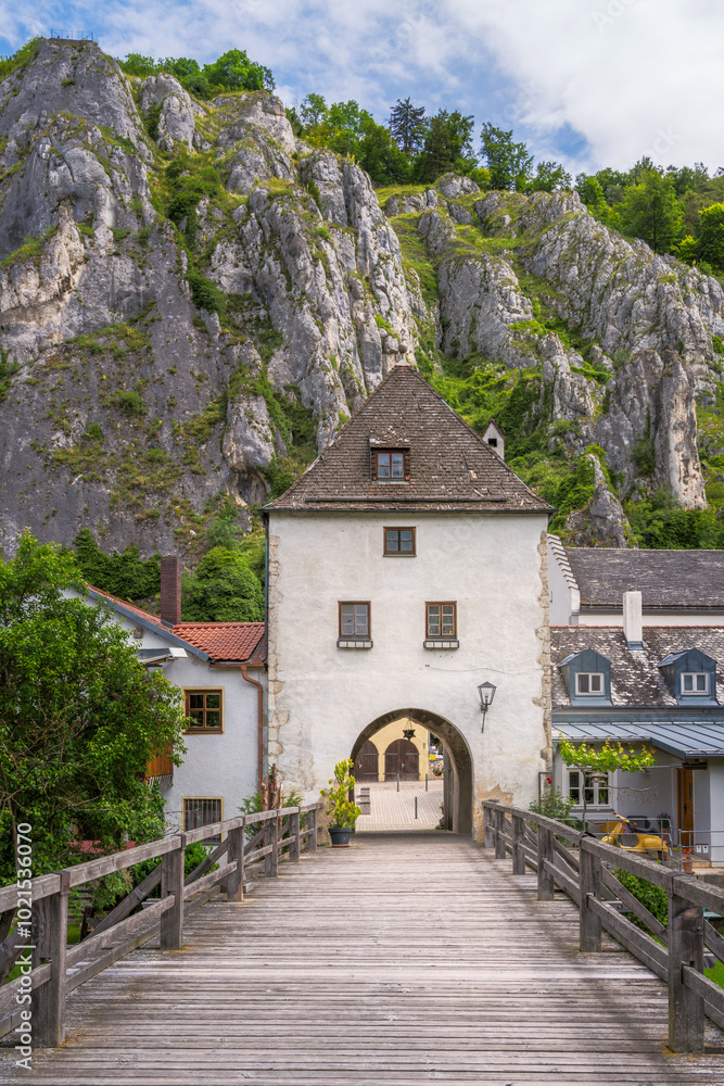 Wooden bridge to the city gate of the village Essing