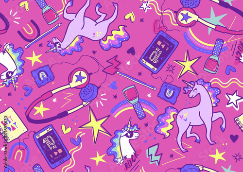 Ponys y celulares en fondo rosado