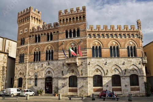Obraz na płótnie Grosseto, Italien – Palazzo Aldobrandeschi auf der Piazza Dante w salonie