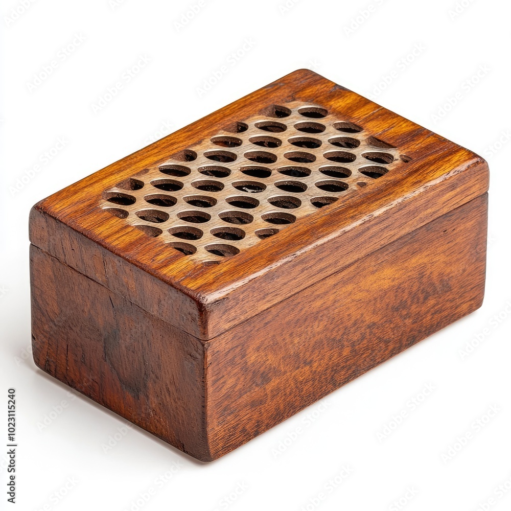 Classic wooden box with a perforated lid, ideal for storage and decoration, showcasing fine craftsmanship and vintage style. Classic wooden box with a perforated lid, ideal for storage and decoration, showcasing fine craftsmanship and vintage style.