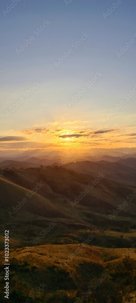 Naklejka premium sunset in the mountains