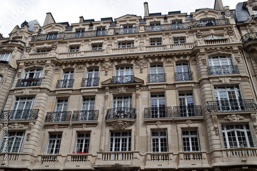 immeuble d'habitation dans le centre de la ville de Paris en France