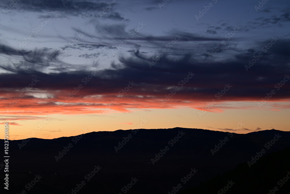 Fototapeta premium sunset over the mountains