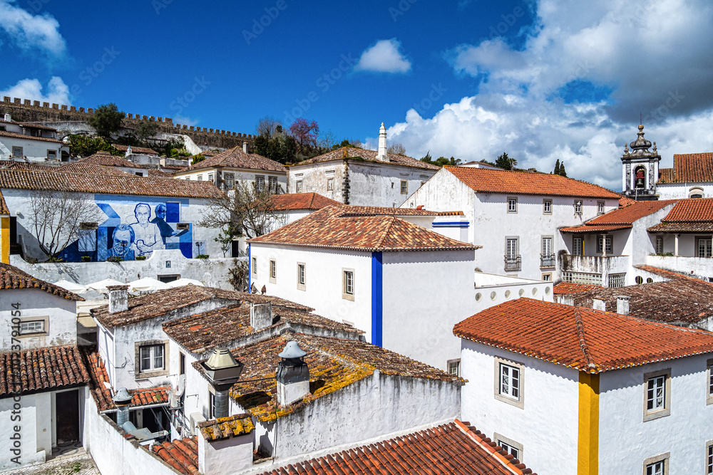 Φωτογραφία View of Obidos with renaissance Church of Saint Mary, Santa Maria at Obidos, Por