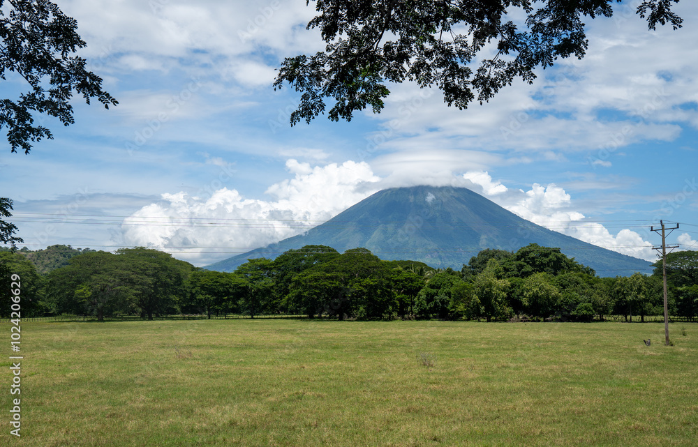 Fototapeta premium Volcan Chaparrastique San Miguel, El Salvador