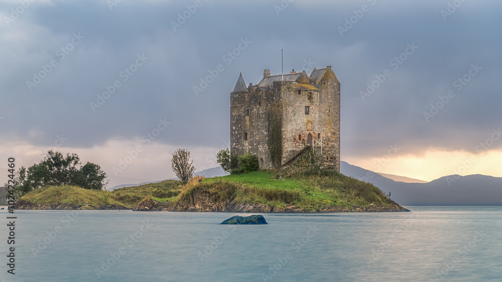 Castle stalker loch linnhe scotland highlands Castle stalker loch linnhe scotland highlands