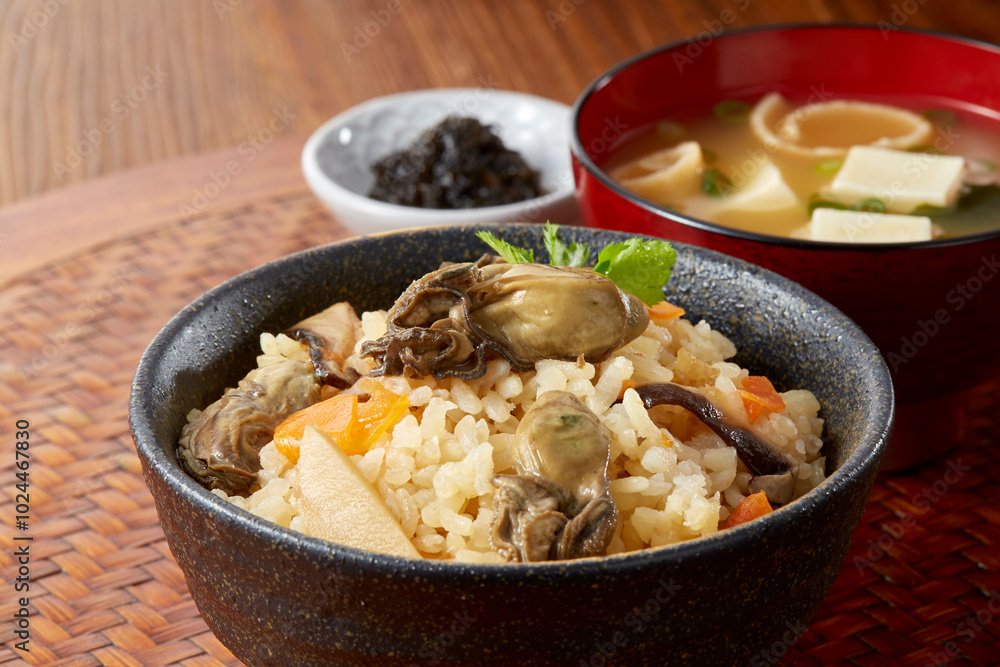 伊勢志摩産牡蠣の炊き込みご飯 伊勢志摩産牡蠣の炊き込みご飯