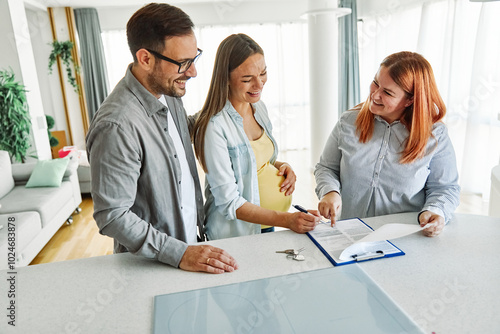 Εκτύπωση καμβά couple house property agent home real estate business buying investment apartmen