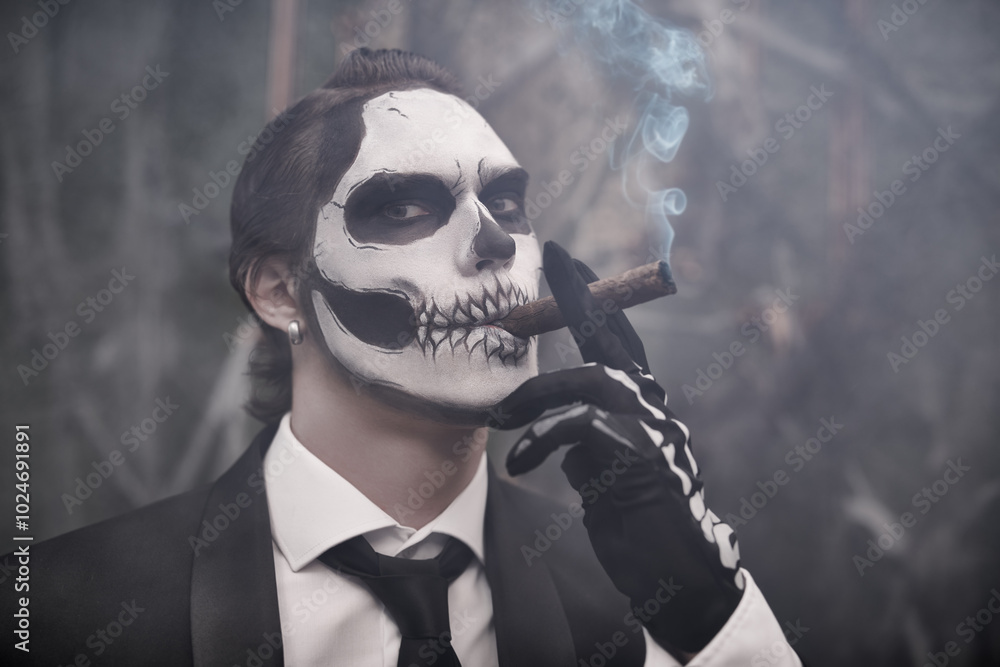 Fototapeta premium fringtening skull man