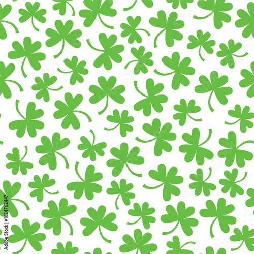 saint patricks day shamrock seamless pattern, clover leaf seamless pattern on transparent background