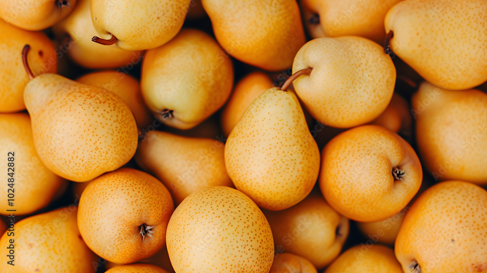 Pile of Ripe Yellow Pears – Fresh Fruit Harvest for Healthy Eating and Culinary Uses