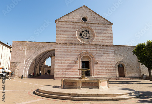 Obraz na płótnie Architectural Sceneries of The Basilica of Saint Clare (Basilica di Santa Chiara) in Assisi, Perugia Province, Italy