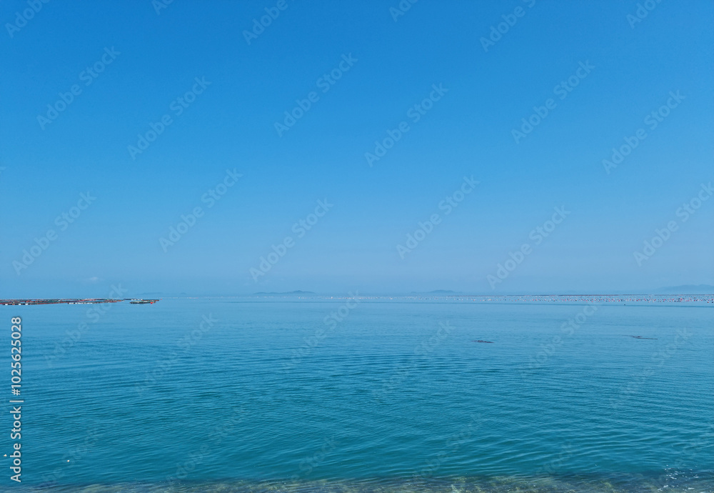 Fototapeta premium Blue sky and sea scenery