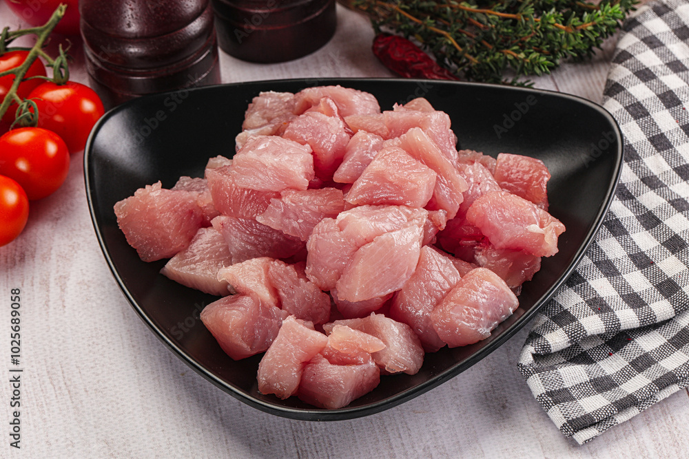 Diced raw turkey fillet cubes Diced raw turkey fillet cubes
