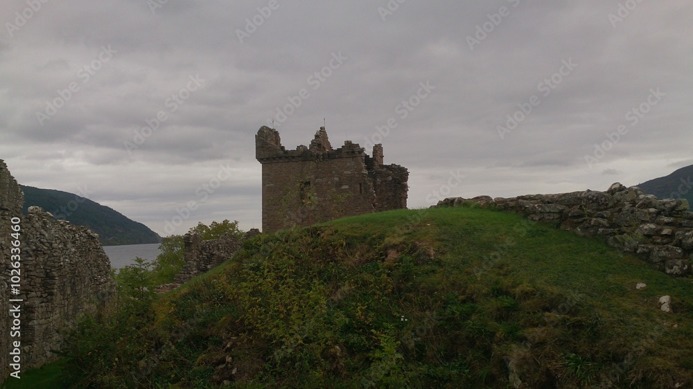 Fototapeta premium Urquhart Castle Lake Ness