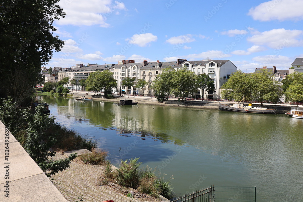 La rivière Erdre dans Nantes, ville de Nantes, département de la Loire Atlantique, France La rivière Erdre dans Nantes, ville de Nantes, département de la Loire Atlantique, France