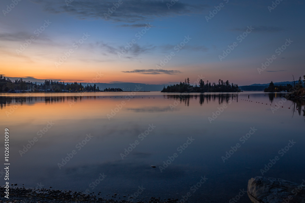 Fototapeta premium Flathead Lake in Montana in twilight