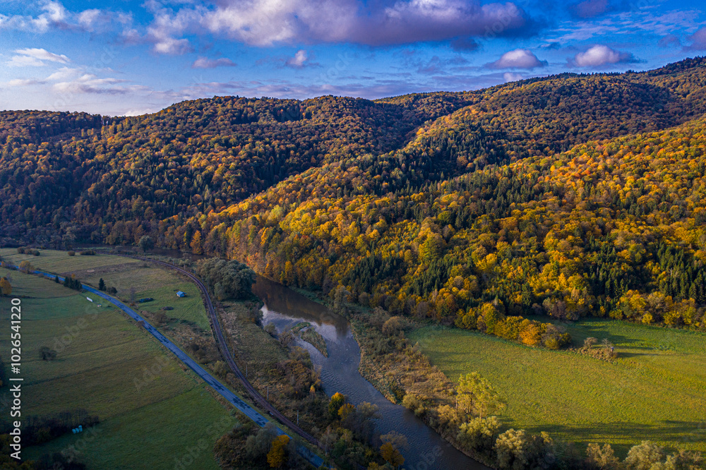 Obraz premium Dolina Popradu, Małopolska, Jesień 
