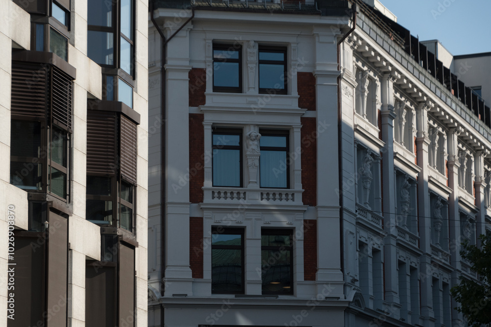 Looking at sunrise highlights on buildings near Rozenkrantz gate and Karl Johans gate - 1 Looking at sunrise highlights on buildings near Rozenkrantz gate and Karl Johans gate - 1