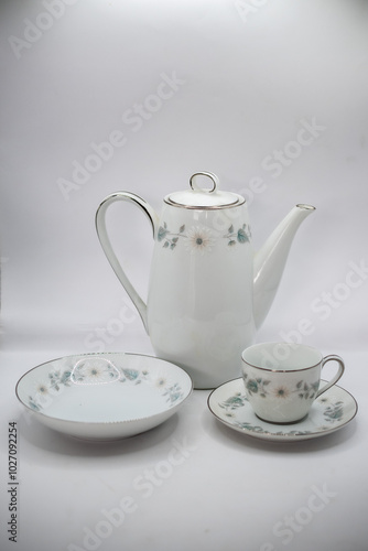 old collectible porcelain antiques photo