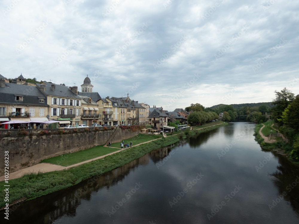Dordogne - perigord, Beynac-et-Cazenac, La Roque-Gageac, Domme, Sarlat, Rocamadour Dordogne - perigord, Beynac-et-Cazenac, La Roque-Gageac, Domme, Sarlat, Rocamadour