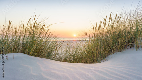 Fototapeta Naklejka Na Ścianę i Meble -  Sonnenuntergang an der Nordsee